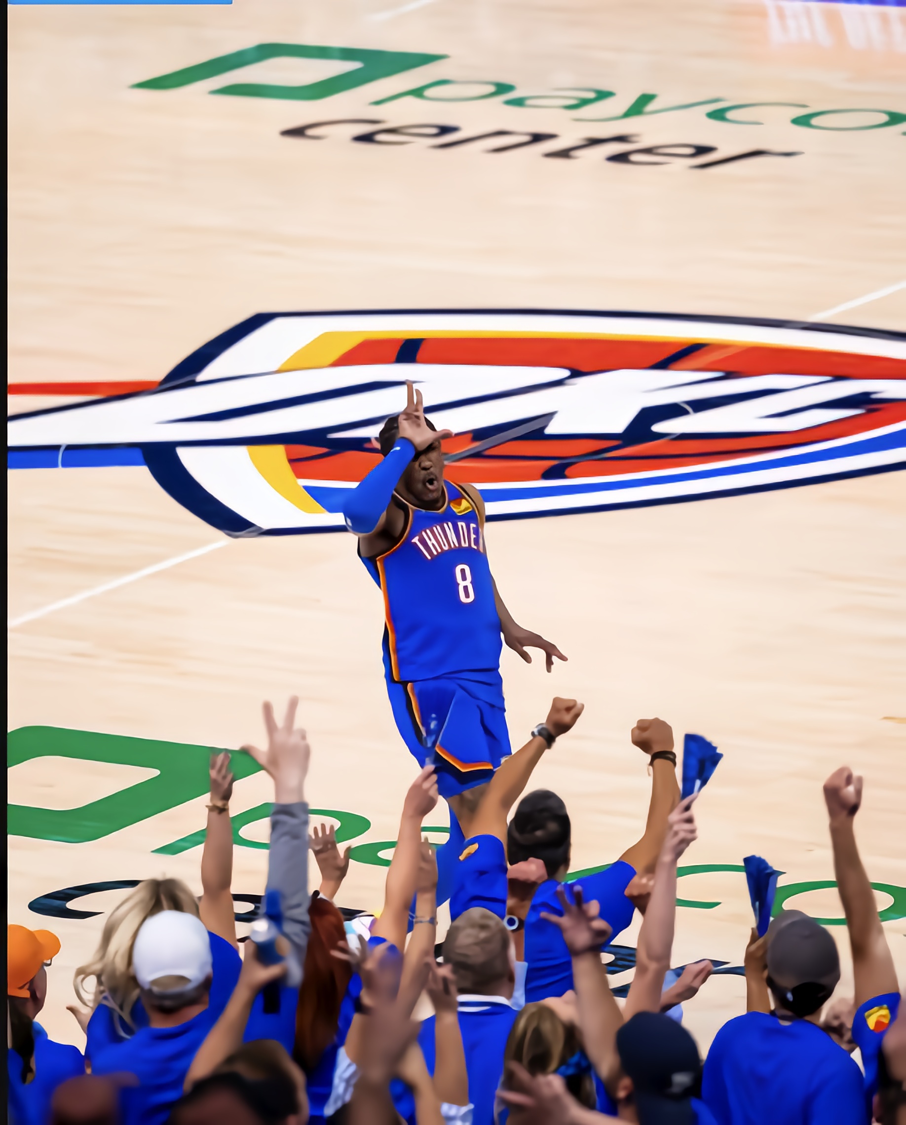 雷霆亚历山大关键时刻得分