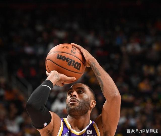 替补登场建功,板凳深度体现的简单介绍 替补登场建功,板凳深度体现的简单介绍